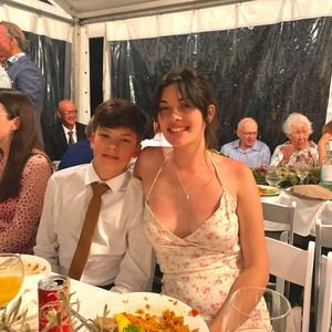 Meet your Posher, Juliette